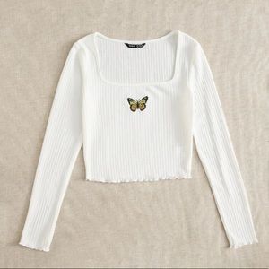 Cropped white ribbed tee